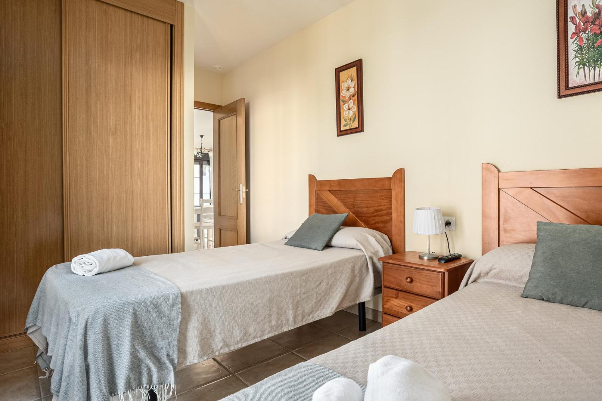 צ'יקלנה דה לה פרונטרה Apartamento Familiar Muy Soleado Cerca De La Playa Y Parking Incluido מראה חיצוני תמונה