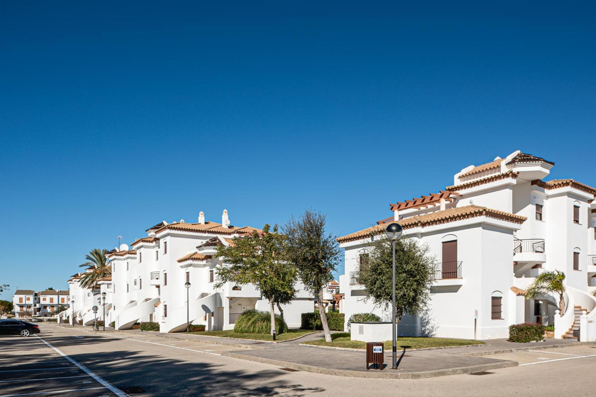 צ'יקלנה דה לה פרונטרה Apartamento Familiar Muy Soleado Cerca De La Playa Y Parking Incluido מראה חיצוני תמונה
